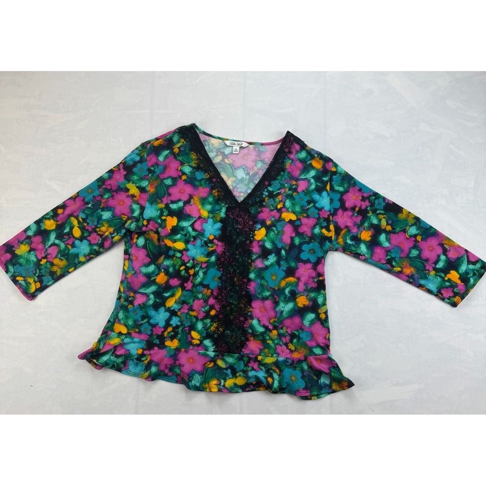 The Pioneer Blouse Top Womens Medium Multi Floral Lace Detail 3/4 Sleeve V-Neck